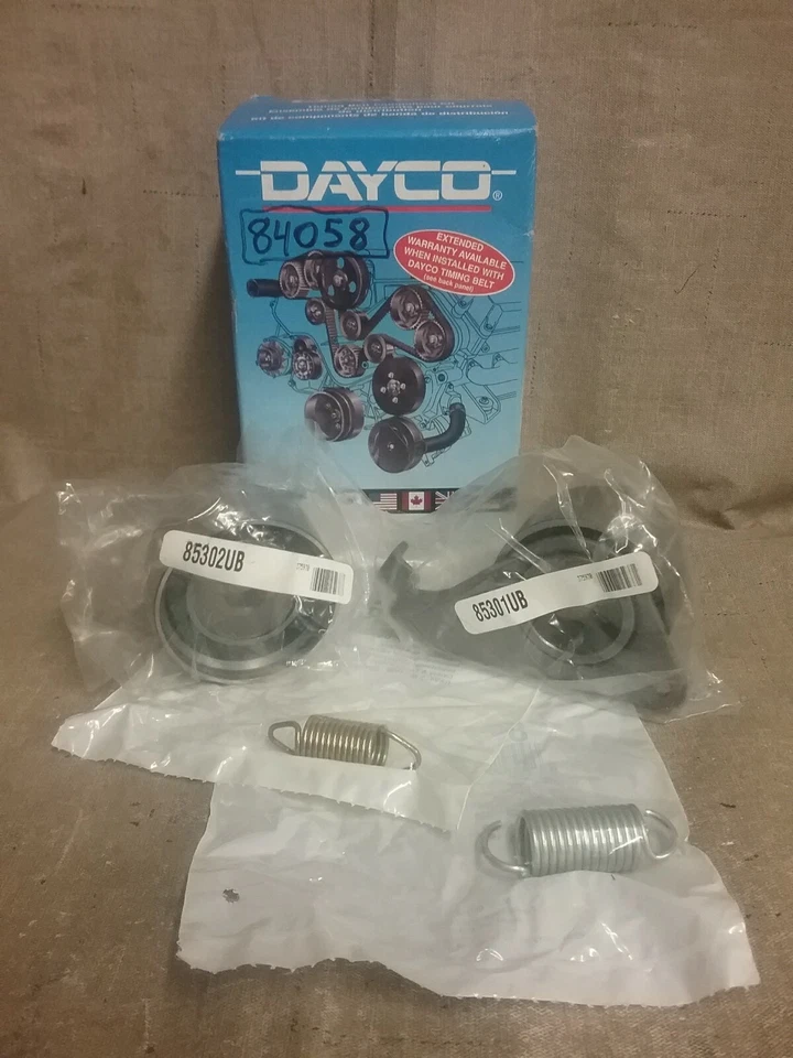 Kit de componentes de correa de distribución del motor Dayco 84058 Foto 1 de 1