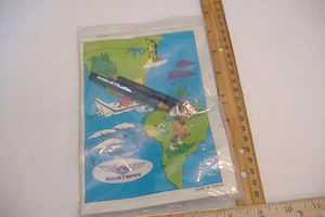 ~EASTERN AIRLINES~FLIGHT FUN BOOK~ENGLISH SPANISH~1985~~ - Picture 1 of 1