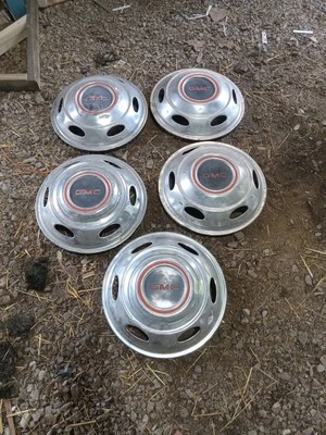 "Juego de 5 tapacubos de aluminio original de 16"" para autocaravana GMC 1974-75" Foto 1 de 4