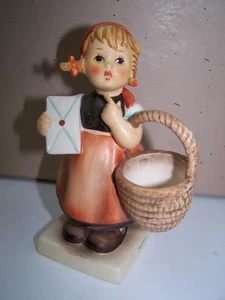 Hummel Mädchen mit Korb und Brief #13/0 "Meditation" 5 1/2" - Bild 1 von 4