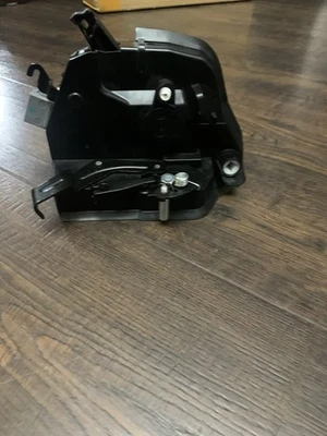 Front Driver Side Door Lock Actuator Motor for BMW E46 325Ci 330Ci M3 2001-2006 Foto 1 de 4