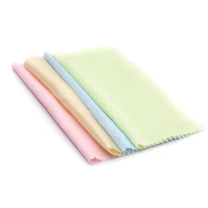 Paño de limpieza de microfibra de 13 X13 cm para limpiar lentes - Imagen 1 de 11