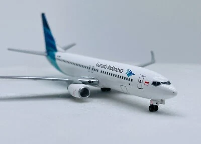 Garuda Indonesia Boeing B737-800 - Envío gratuito Foto 1 de 4