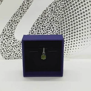 Swarovski Remix Charm Anhänger Grün Geburtsstein August Birthstone 5437317 - Bild 1 von 4