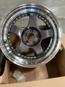 17x8.5 Rota D2 5x100 +48 RL Gunmetallic Wheel (used) - Picture 1 of 3