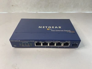 NETGEAR Ethernet Switch 5-Port 10/100 MBPS Fast FS105 Blue No Cord Best Offer - Picture 1 of 3