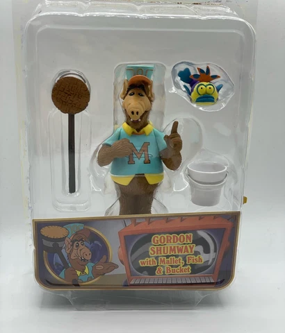 NECA: ALF ~ Gordon Shumway with Mallet, Fish & Bucket ~    Back Was Ripped Off Cover