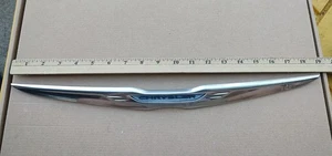 2011-2014 CHRYSLER 200 CHROME FRONT HOOD TRIM PANEL MOLDING EMBLEM GRILLE MT1 - Bild 1 von 8