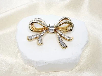 Vintage 1980s Swarovski Gold Tone Crystal-Embellished Double Bow Brooch Signed  - Image 1 of 4