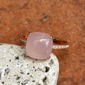 Vintage 14KT Yellow Gold Cabochon Rose Quartz and Diamond Accent Ring Size 6.75 - Picture 1 of 7