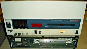 Sony Betacam SP BVW-95 Video Cassette Player - Picture 1 of 7