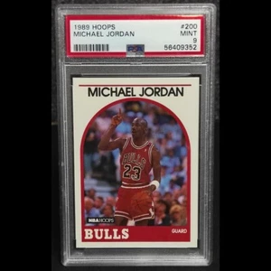 MICHAEL JORDAN 1989-90 NBA Hoops  #200 -PSA 9 MINT- Chicago Bulls HOF GOAT🔥 - Picture 1 of 2