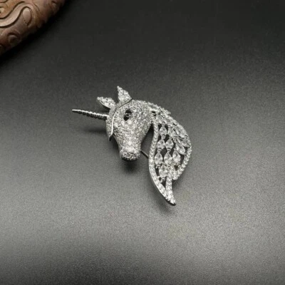 Gorgeous Unicorn Design 4.63 CT Prong Set Colorless White Sapphire Party Brooch - Image 1 of 4
