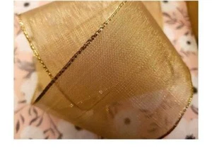 La mejor cinta con cable de organza dorada disponible. Bodas de Navidad Cumpleaños - Imagen 1 de 1