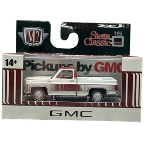 M2 MACHINES AUTO-THENTICS REL 75 GMC 1976 GMC SIERRA GRANDE 15 - Picture 1 of 3