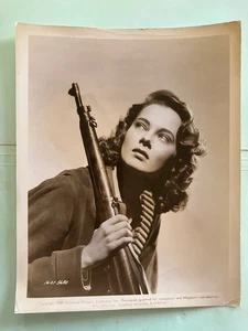 Marta Toren vintage noir press headshot photo with studio blurb/snipe - Picture 1 of 2