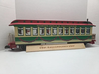 Bachmann G Scale Passenger Car Christmas North Pole & Southern Read - Image 1 of 4
