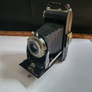 Vintage Kodak London Brownie Folding View Camera Collectible 