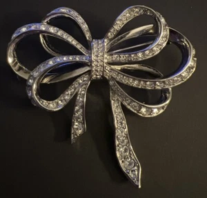 VTG Kenneth Jay Lane KJL For AVON Silver Tone LARGE BOW BROOCH PIN Rhinestones - Picture 1 of 8