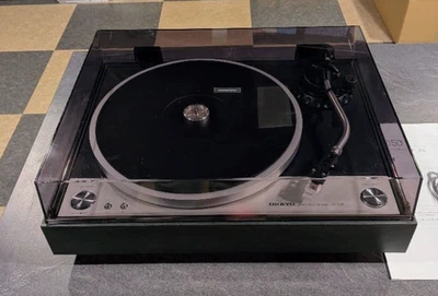 Tocadiscos Onkyo CP-1050 semiautomático transmisión por correa con lápiz óptico nuevo funciona completamente Foto 1 de 4