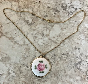 Vintage Floral Pink Rose Necklace porcelain Rose Round charm - Picture 1 of 6
