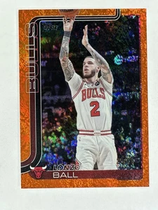 2025-2026 Topps NBA Lonzo Ball /25 Orange Sand Glitter #39 Chicago Bulls - Bild 1 von 3