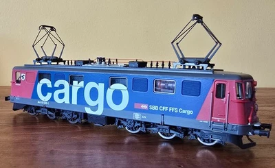 Roco HO Scale 52662 SBB Ae 6/6 Electric Loco - No 610500-1 in SBB Cargo livery  - Image 1 of 4