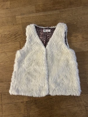 Teddy Fell Weste, beige, Gr. 146, von H&M - Bild 1 von 4