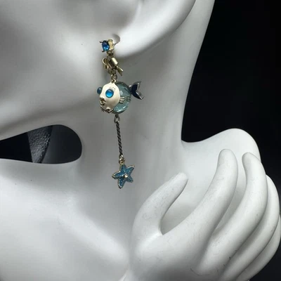 Vintage Betsey Johnson Mismatched Fish Starfish Earrings Blue Ocean Dangle - Image 1 of 4