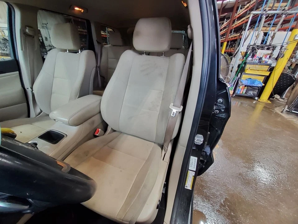 Driver Front Seat  Fits 14-22 GRAND CHEROKEE 394117 Foto 1 de 1