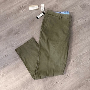 Tommy Bahama Boracay Flat-Front Chino Pants Size 42X32 - Picture 1 of 6