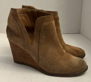 Lucky Brand Women 8 38.5 Wedge Leather Booties Beige V-Notch Yabba Round Toe Zip - Picture 1 of 11