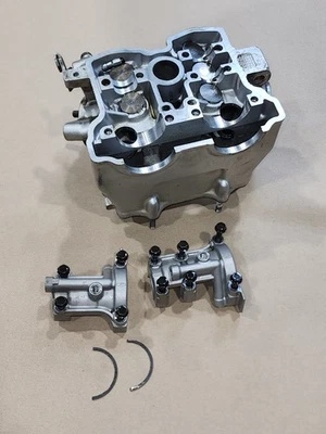 Yamaha YZ426F YZ426 II 2001 00-02 culata extremo superior con torres de leva Foto 1 de 4