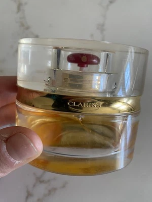 Clarins PAR AMOUR eau de parfum perfume spray 1,7 fl. oz 50 ml Foto 1 de 4