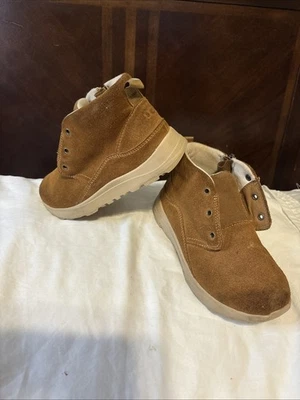 Ugg Boys T Canoe III Weather Tan Snow Ankle Boots Size 13 Side Zip - Image 1 of 4