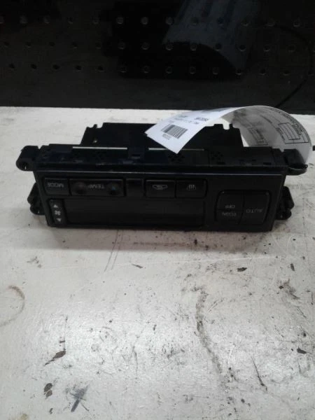 Temperature Control From 12/98 Fits 99 INFINITI QX4 121212 - Image 1 of 4