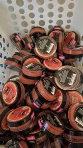 52-Wet N Wild Fantasy Makers Fang Gang (52) Stück Candy Apple Lippenmaske 0,21 Oz.  - Bild 1 von 6