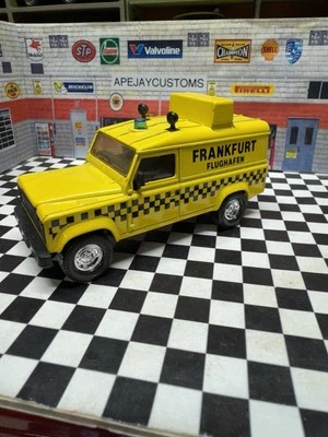 Matchbox Super Kings Land Rover 110 Hardtop Frankfurt k-144 - Image 1 of 4