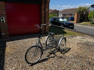 Space Genie Folding Trike: New but Unused, 24 Inch Wheels, 6 Speed Gears - Picture 1 of 13