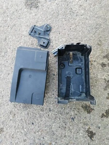 VAUXHALL INSIGNIA VXR BATTERIEKASTEN MIT DECKEL 2009 MK1 LIMOUSINE - Bild 1 von 4