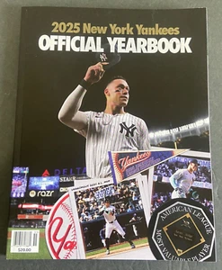New York Yankees 2025 Anuario Libro Oficial Aaron Judge Jugador Más Valioso Béisbol NY Yankee - Imagen 1 de 5