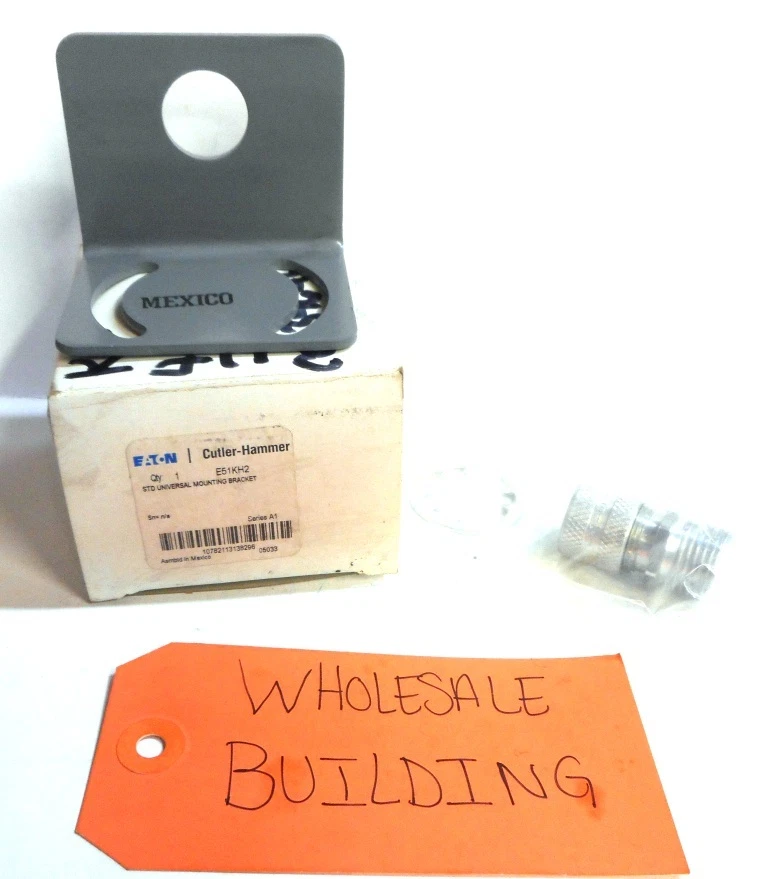 EATON/CUTLER-HAMMER, UNIVERSAL MOUNTING BRACKET, E51KH2 - Image 1 of 4