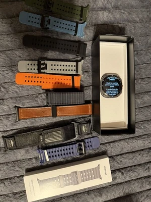 Samsung Galaxy Watch Ultra 47mm Titanium Silver LTE - Image 1 of 2