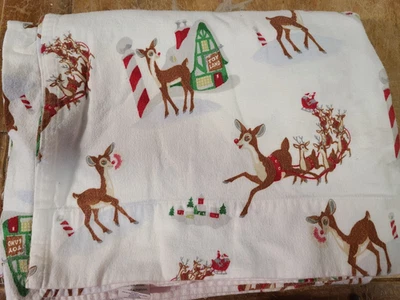 Hoja de franela plana doble Pottery Barn Kids "Rudolph el reno nariz roja" Foto 1 de 4