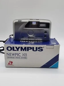 Cámara Olympus Newpic XB en caja tono plateado sin probar con papeles y correa - Imagen 1 de 15