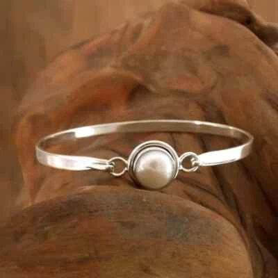 Pearl Solid 925 Sterling Silver Beautiful Handmade Women Popular Bangle, M699 - Image 1 of 4