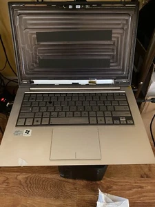 asus zenbook ux31e - Picture 1 of 6