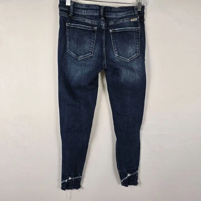 Pantalones de mezclilla para mujer KanCan 27 azul oscuro lavado tiro bajo tobillo ajustados desgastados Foto 1 de 4