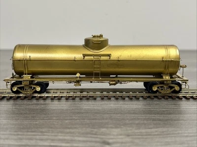 Pecos River Brass HO Scale #2421 Class 0-50-6 Tank Car Union Pacific Pre-Owned - Image 1 of 4