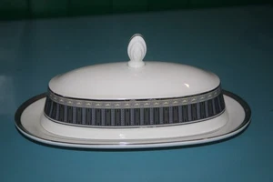 BUTTERDOSE MIKASA TUXEDO PARK FINE CHINA KAUM BENUTZT - Bild 1 von 4